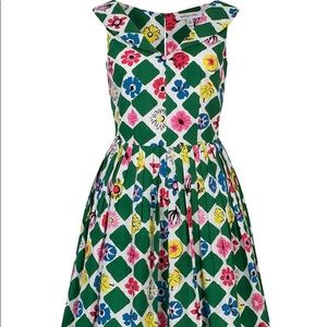 Emily and Fin Square Garden Lulu